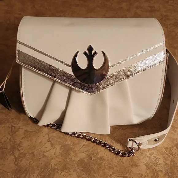 Princess Leia Inspired: Loungefly White Cosplay Chain Strap Crossbody - Picture 4 of 5